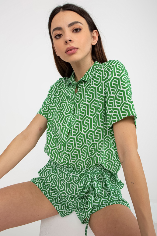 Zaļa T-kreklu blūze ar īsām...