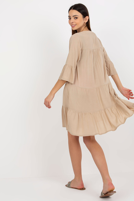 Bēša vasaras kleita ar volānu ar...