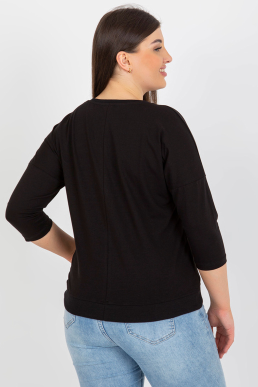 Melna plus izmēra blūze ar apdruku un...