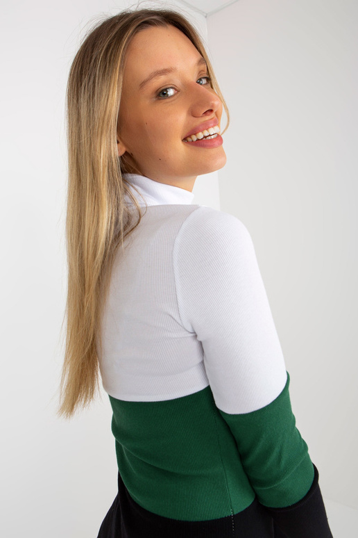 Balta un melna sieviešu pamata blūze...