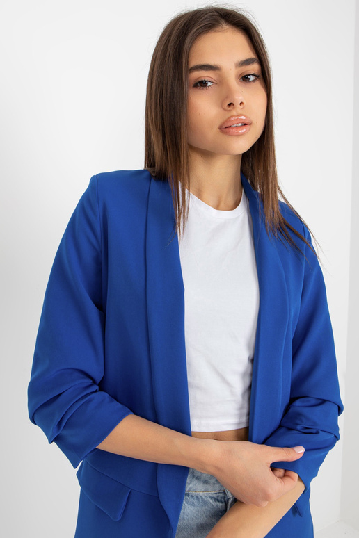 Tumši zila jaka ar volānām piedurknēm... Tumši zila jaka ar volānām piedurknēm...