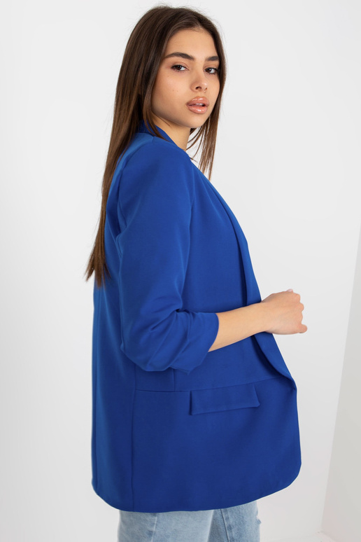 Tumši zila jaka ar volānām piedurknēm... Tumši zila jaka ar volānām piedurknēm...