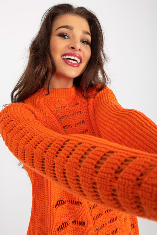 Oranžs sieviešu džemperis ar apaļu kaklu