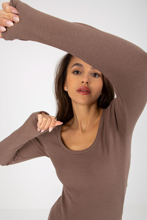 Brūni rievoti pamatbodi ar apaļu... Brūni rievoti pamatbodi ar apaļu...