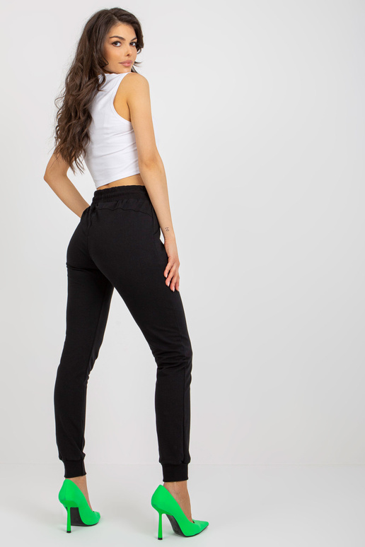 Melnas kokvilnas sporta bikses ar...