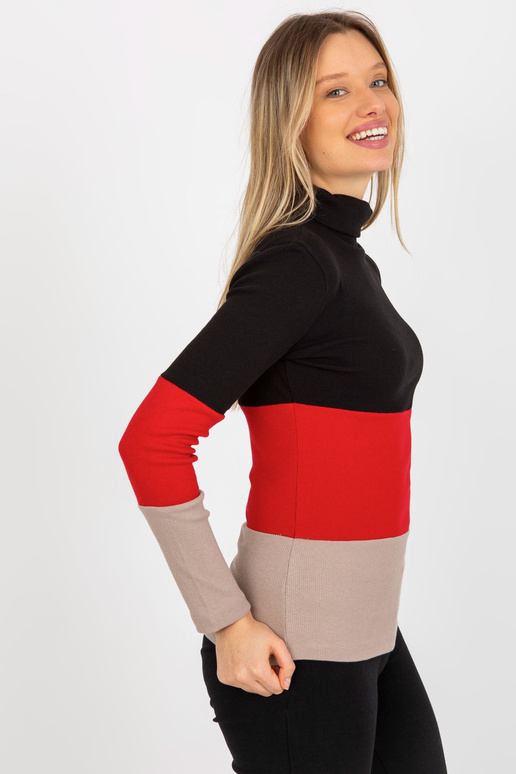 Melna un tumši bēša rievota pamata...