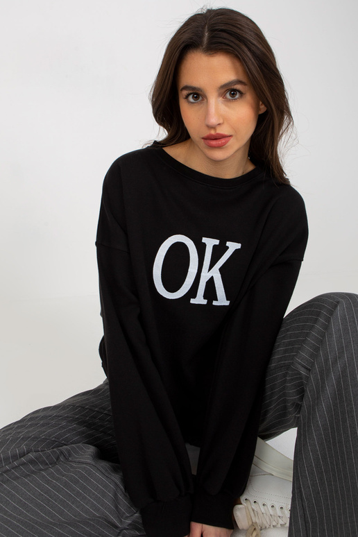 Melna brīvi pieguļoša oversize kapuce...