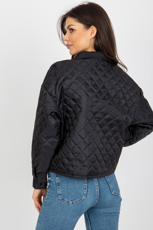 Melna pārejas stepēta jaka ar apkakli Melna pārejas stepēta jaka ar apkakli