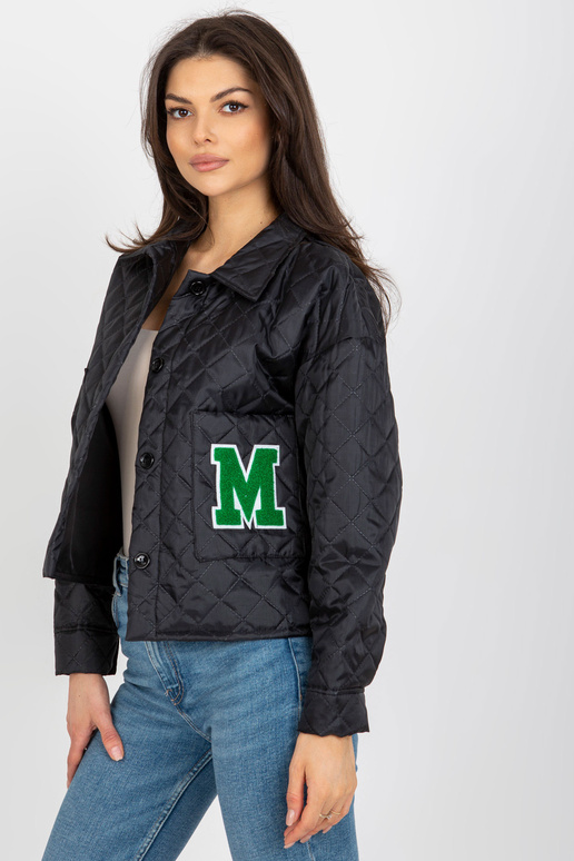 Melna pārejas stepēta jaka ar apkakli Melna pārejas stepēta jaka ar apkakli