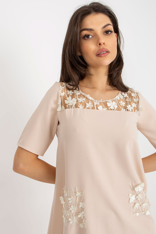 Bēša mini kokteiļkleita ar kabatām