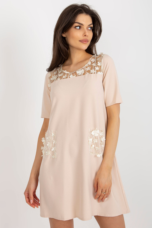 Bēša mini kokteiļkleita ar kabatām