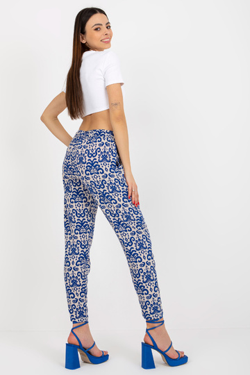 Tumši zilas vasaras bikses...