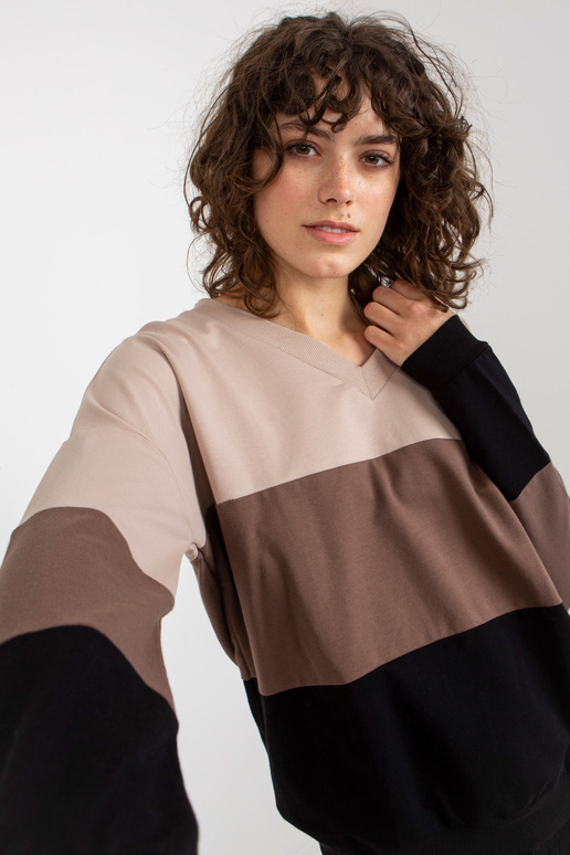 Bēšs un melns sieviešu pamata sporta...