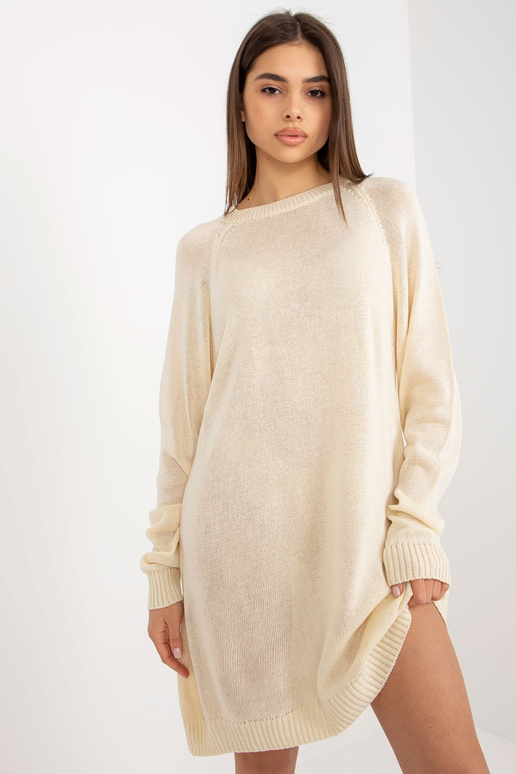 Gaiši bēša oversize vasaras...