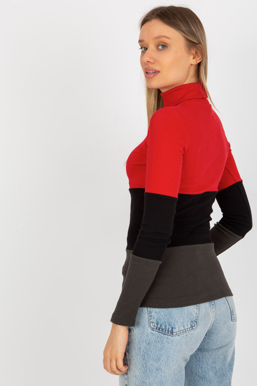 Sarkana haki krāsas rievota blūze ar... Sarkana haki krāsas rievota blūze ar...