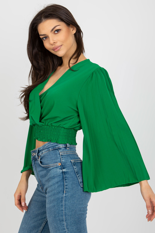 Zaļa īsa svinīga blūze ar kroku...