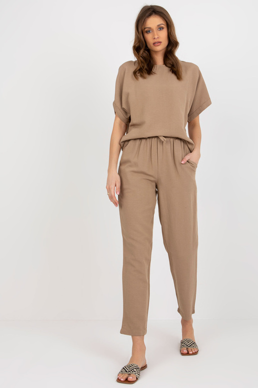 Tumši bēšs vasaras komplekts ar... Tumši bēšs vasaras komplekts ar...