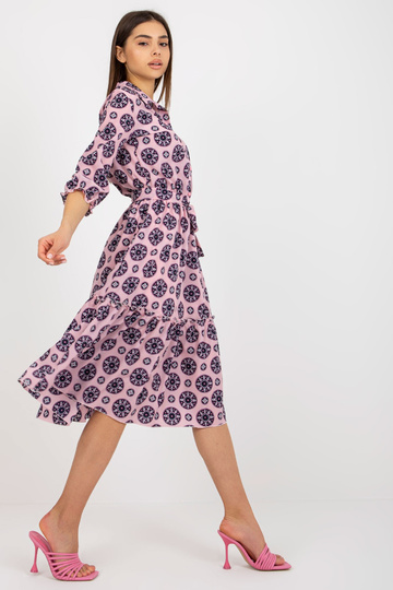 Gaiši violeta kreklkleita...