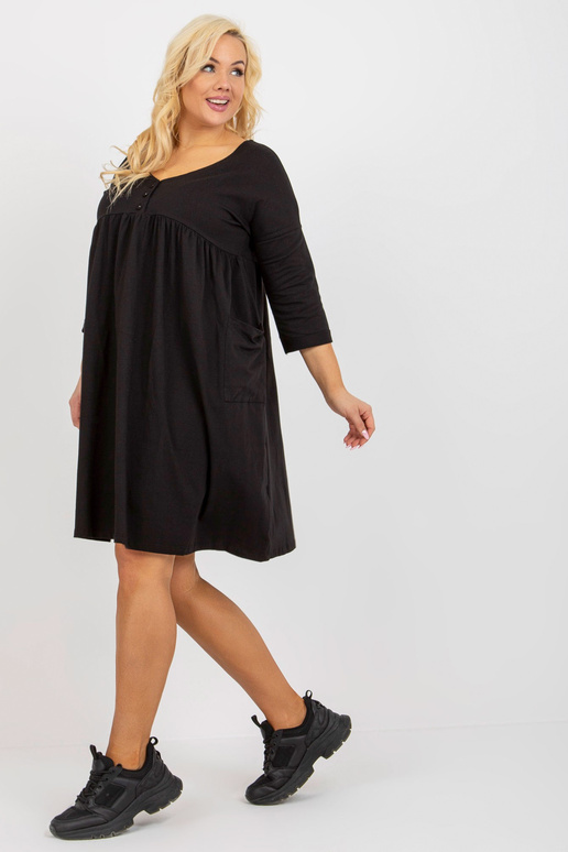 Melna, liela izmēra liela izmēra...