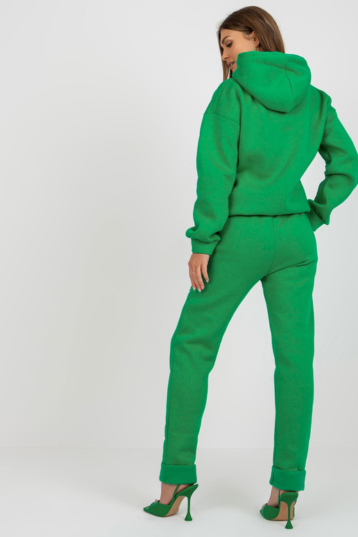 Zaļš sieviešu sporta tērpu komplekts...