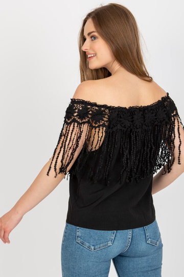 Melna vasaras spāņu blūze...