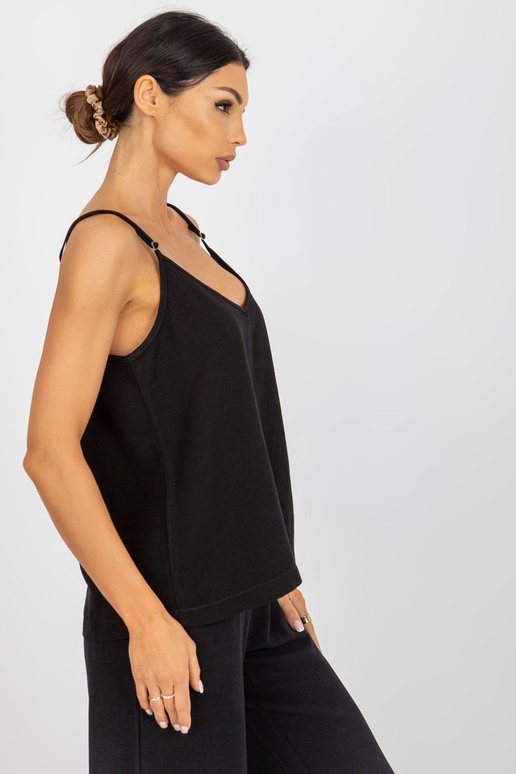 Melns sieviešu tops ar V kakla... Melns sieviešu tops ar V kakla...