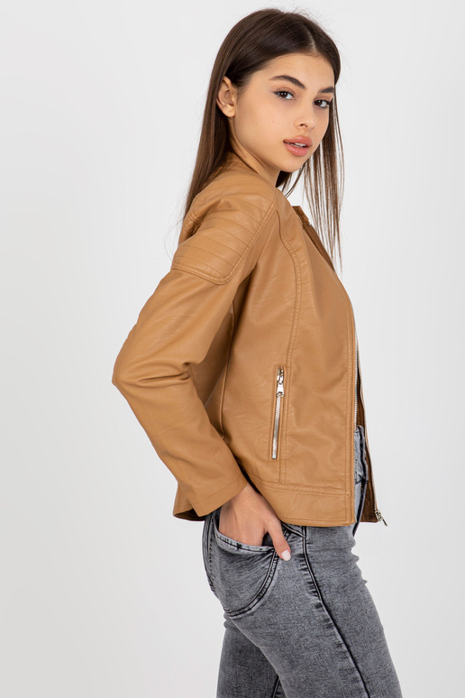 Jaka-NM-KR-F06.96P-kamielis