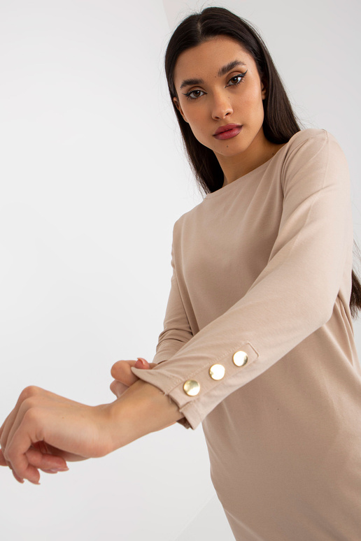 Bēša taisna džemperkleita ar kabatām...