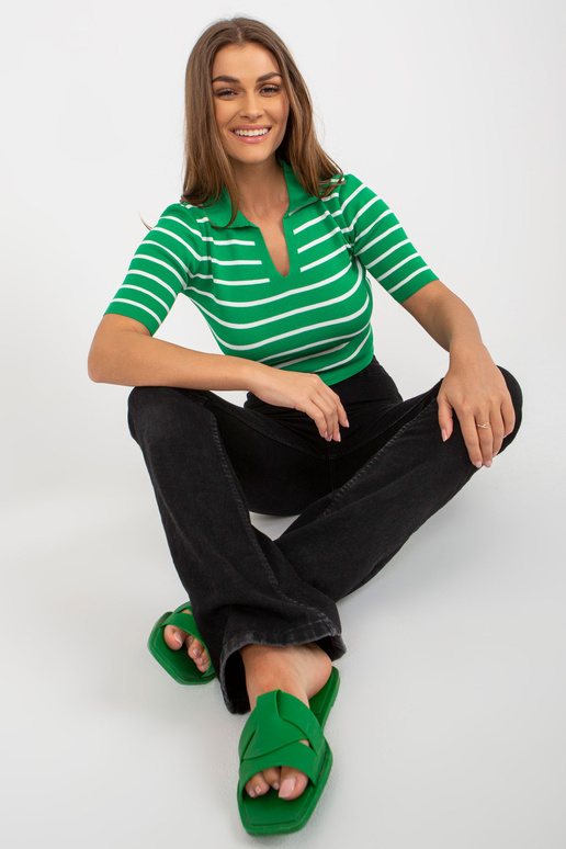 Zaļa īsa polo blūze ar apkakli