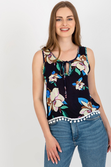 Tumši zila ziedu krāsas...