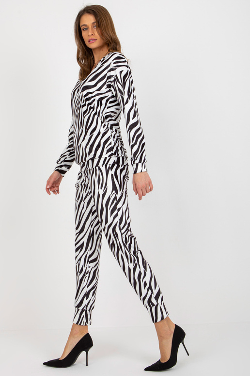 Balts un melns divdaļīgs velūra...