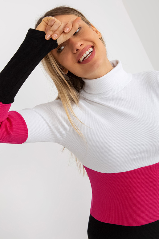 Ecru-fuksijas krāsas pieguloša pamata...