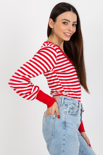 Sarkanbalta rievota pamata... 2