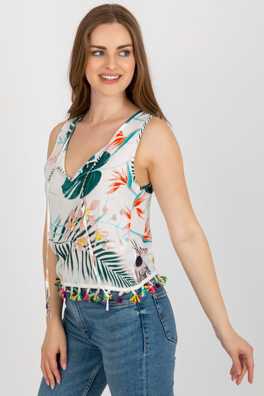 Balta blūze ar apdruku un kaklasaiti...