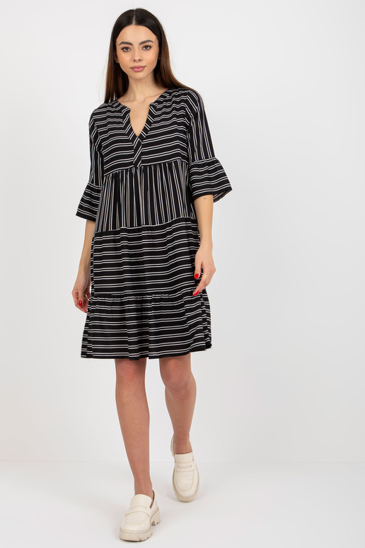 Melna brīva svītraina kleita ar...