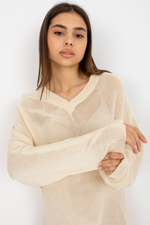 Gaiši bēša vasaras trikotāžas kleita...