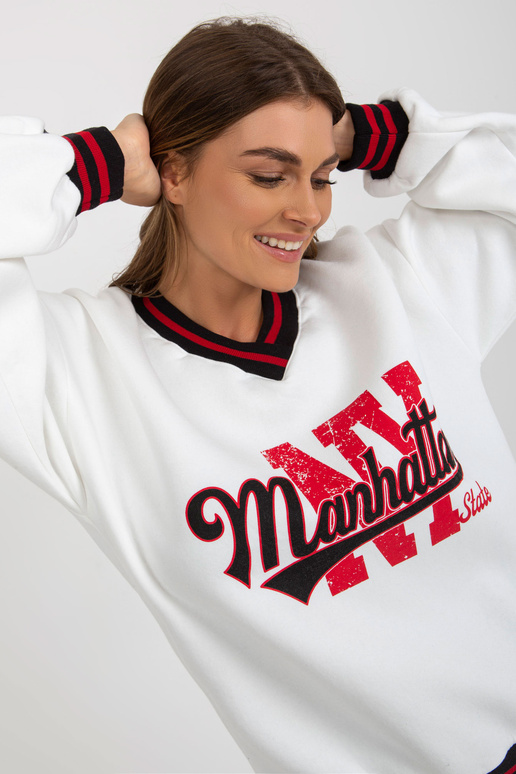 Balts sporta krekls ar apdruku bez...