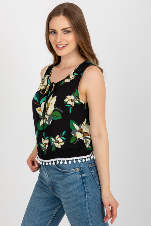 Melna ziedu blūze ar dekoratīvu apdari