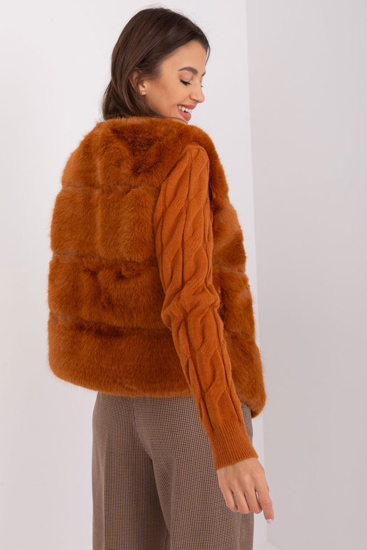 Veste-AT-KZ-2349.00P-gaiši brūna