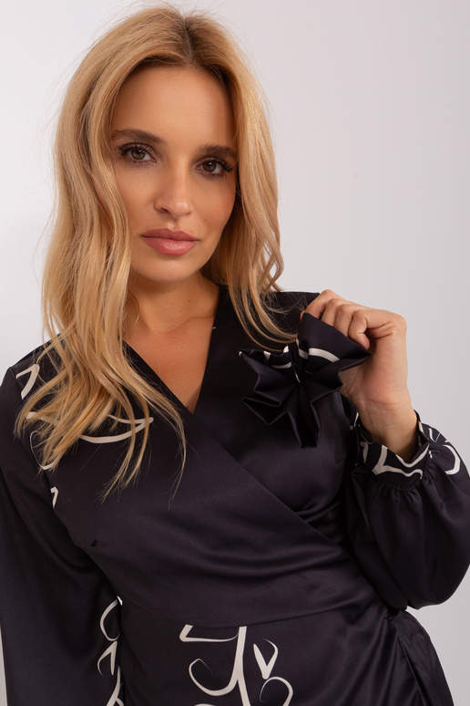 Blūze-LK-BZ-509423.22-melna