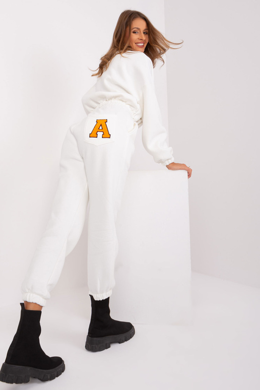 Divu daļu komplekts baltā krāsā