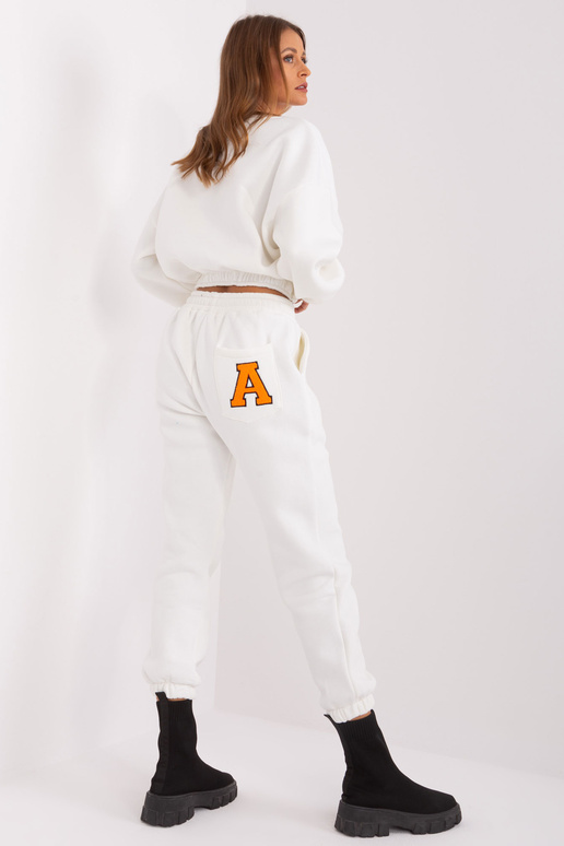 Divu daļu komplekts baltā krāsā