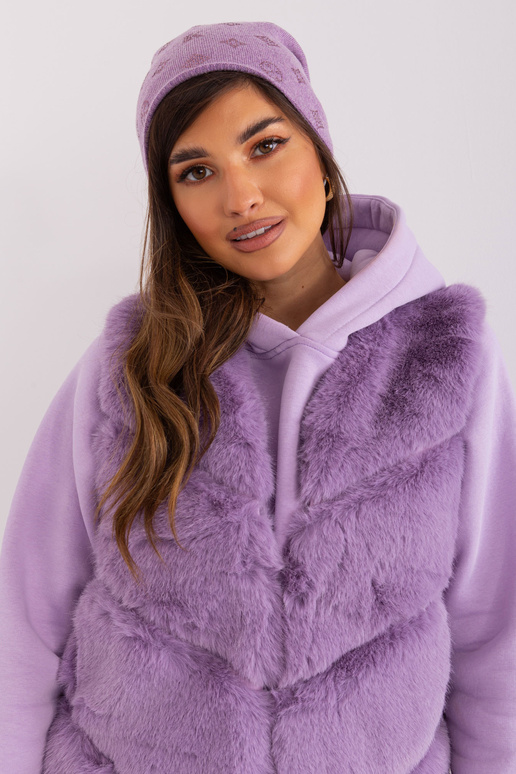 Cap-AT-CZ-2325.85-gaiši violets