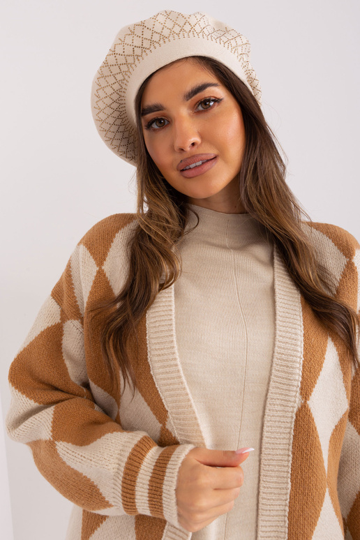 Berete -AT-CZ-231605.21P-gaiši bēša...