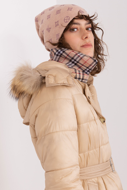 Cap-AT-CZ-2325.96-gaiši rozā