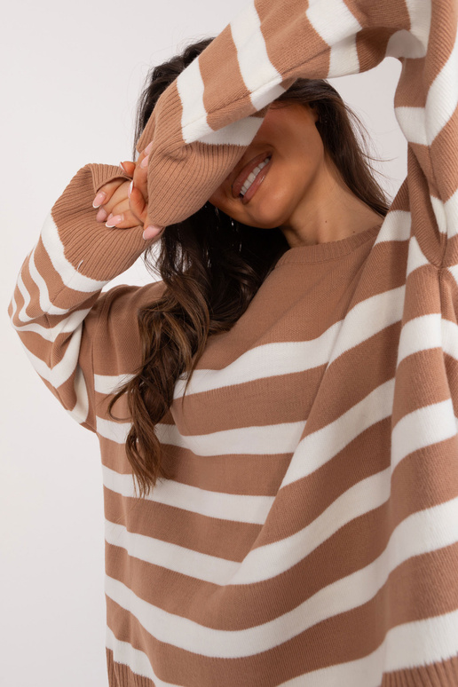 Džemperis-BA-SW-1427.38-kamielis