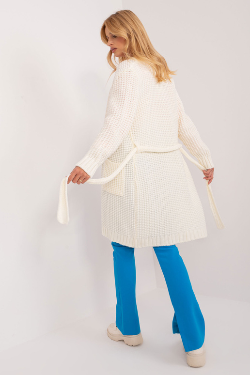 Jaciņa-BA-SW-1464.66- bālgans krāsa