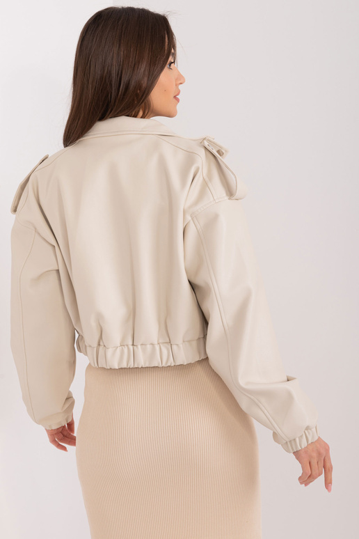 Jaka-NM-KR-DA-0937.07-bēša