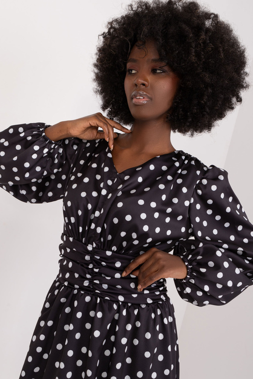 Kleita-LK-SK-509414.60-melna