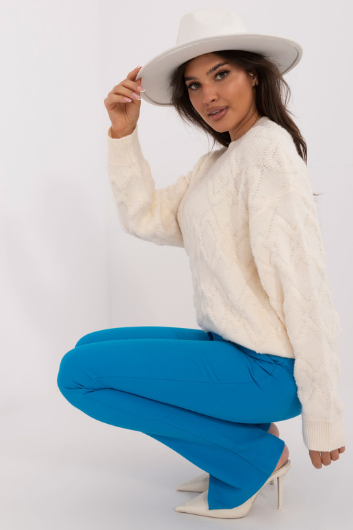 Džemperis-AT-SW-2361.61- balta krāsa